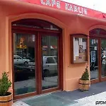 فندق Karlin