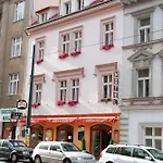 Отель Karlin Прага